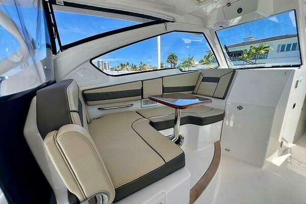 Pursuit 365 Dual Console Yacht For Sale