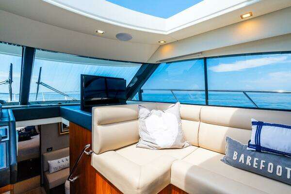 Riviera 4800 Sport Yacht Yacht For Sale
