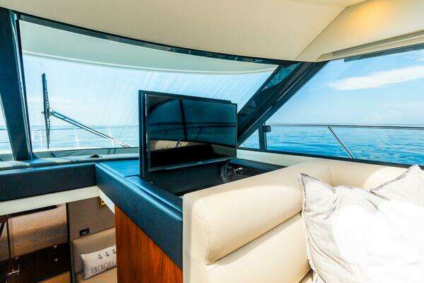 Riviera 4800 Sport Yacht Yacht For Sale