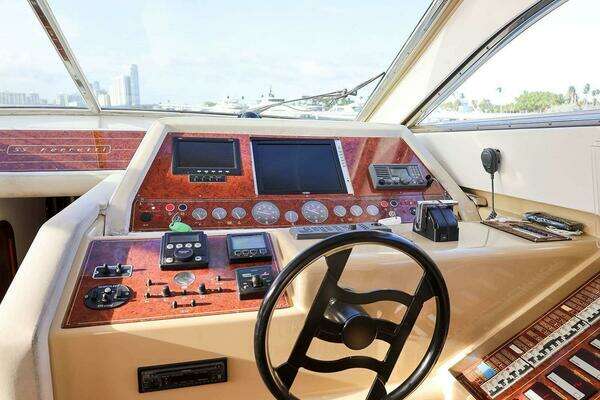 Ferretti Yachts 55 Motor Yacht Yacht For Sale