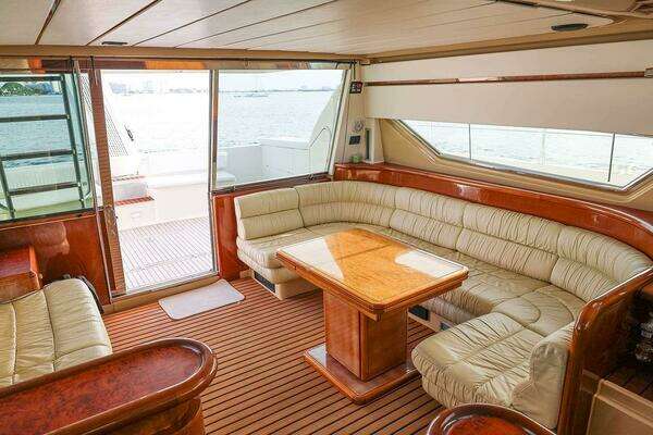 Ferretti Yachts 55 Motor Yacht Yacht For Sale