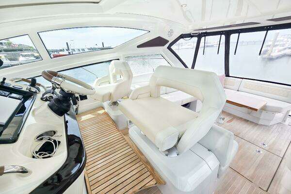 Beneteau Gran Turismo 40 Yacht For Sale