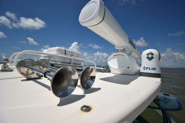Grady-White 330 Express Yacht For Sale