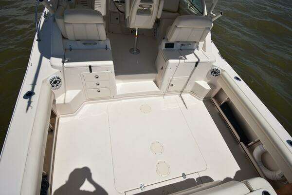 Grady-White 330 Express Yacht For Sale