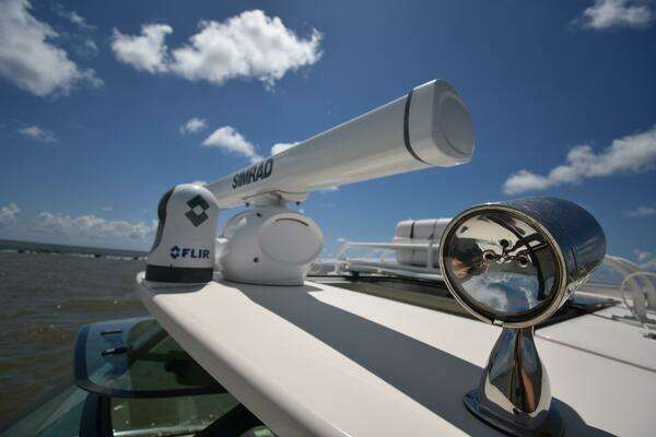 Grady-White 330 Express Yacht For Sale