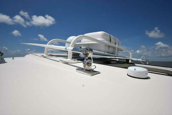 Grady-White 330 Express Yacht For Sale
