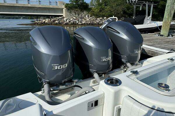 Yellowfin 36 Yacht For Sale