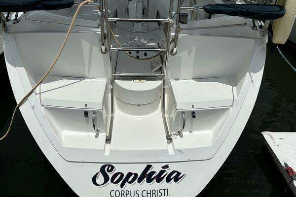 Photo of the 1996 Hunter 37.5