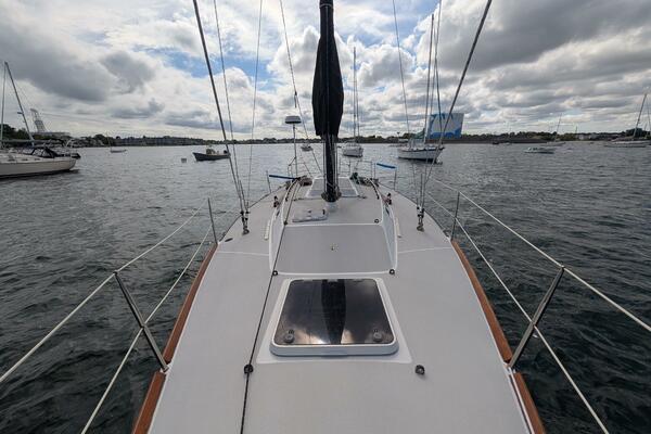 Hijinx 37ft Express Yacht For Sale