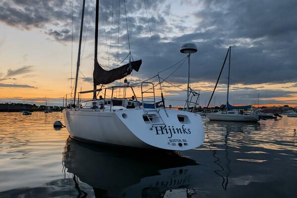 Hijinx 37ft Express Yacht For Sale