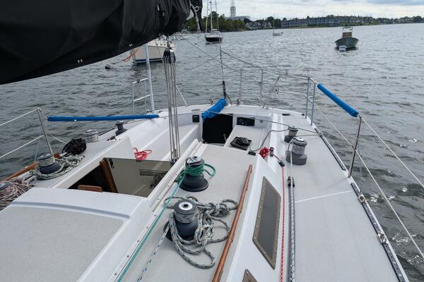 Hijinx 37ft Express Yacht For Sale