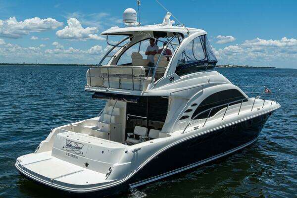 Sea Ray 50/52 Sedan Bridge Yacht For Sale