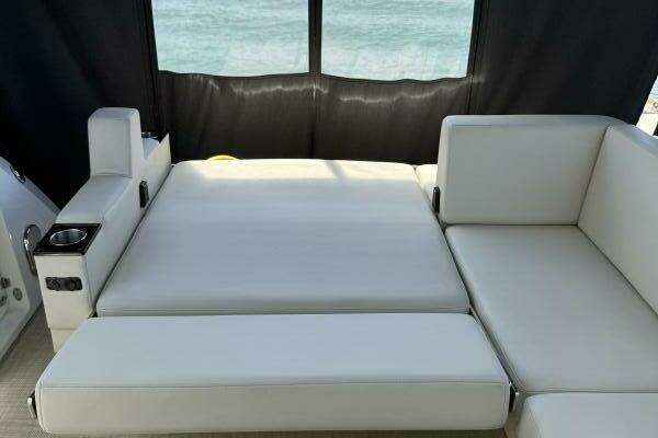Monterey 360 Sport Coupe Yacht For Sale