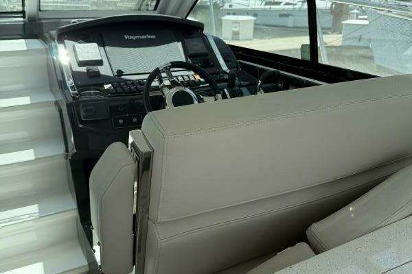 Monterey 360 Sport Coupe Yacht For Sale