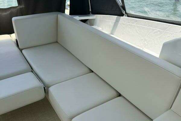 Monterey 360 Sport Coupe Yacht For Sale