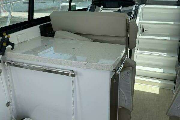 Monterey 360 Sport Coupe Yacht For Sale