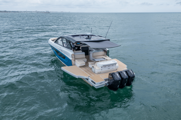 50ft Cruisers Yachts Yacht For Sale