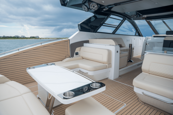 50ft Cruisers Yachts Yacht For Sale