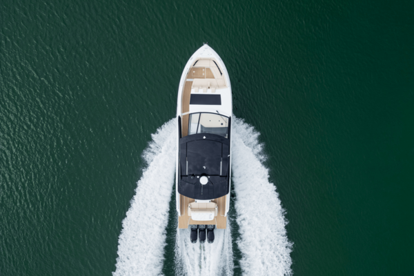 50ft Cruisers Yachts Yacht For Sale