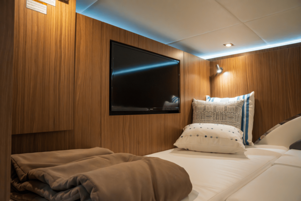 50ft Cruisers Yachts Yacht For Sale