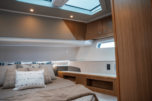 50ft Cruisers Yachts Yacht For Sale