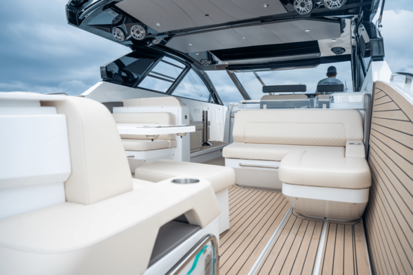 50ft Cruisers Yachts Yacht For Sale