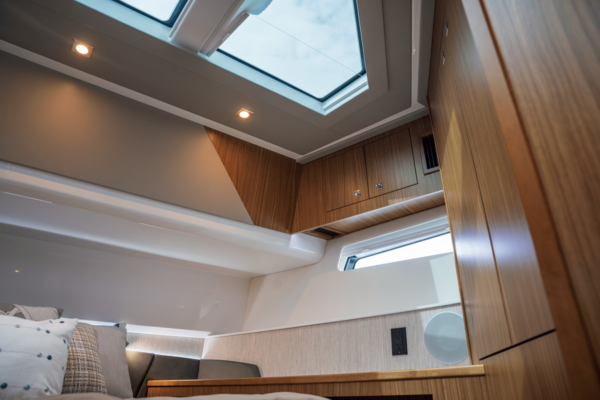 50ft Cruisers Yachts Yacht For Sale