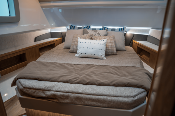 50ft Cruisers Yachts Yacht For Sale