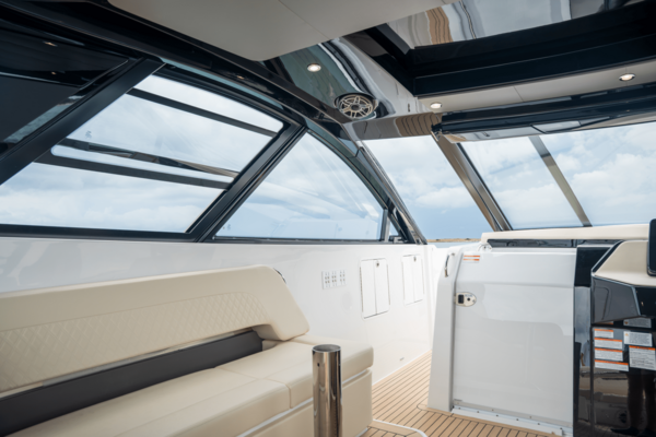 50ft Cruisers Yachts Yacht For Sale