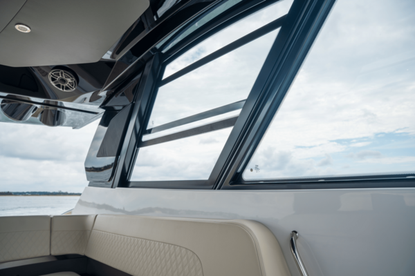 50ft Cruisers Yachts Yacht For Sale