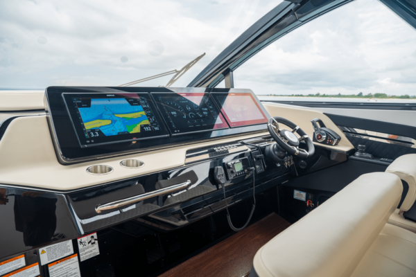 50ft Cruisers Yachts Yacht For Sale