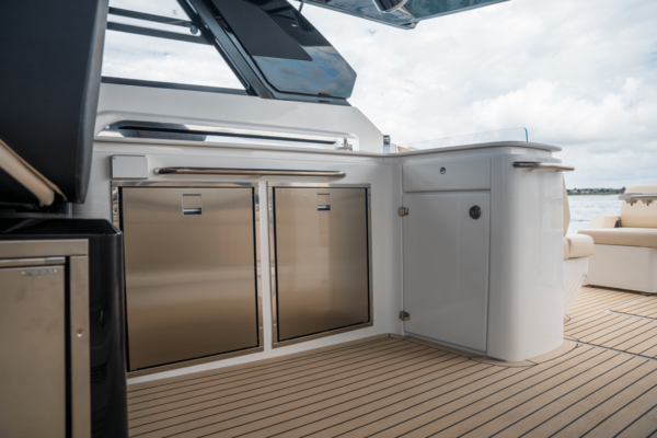 50ft Cruisers Yachts Yacht For Sale