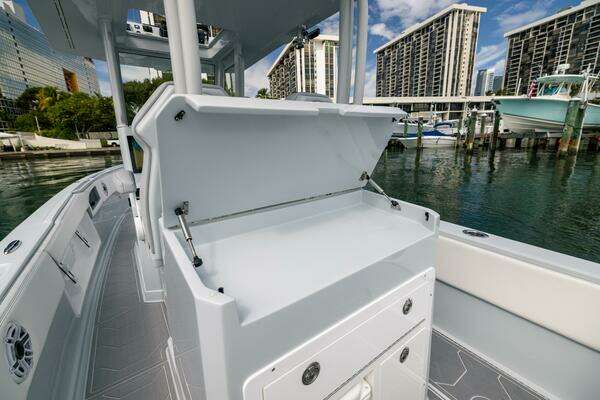 Dynamic  Yacht For Sale