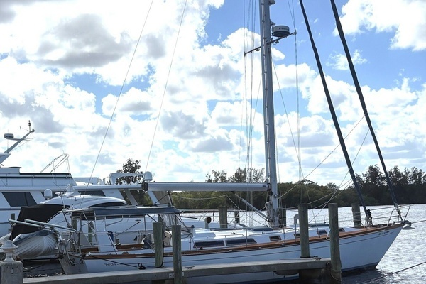 Photo of the 1980 Cheoy Lee Aft Cockpit "Liquid"