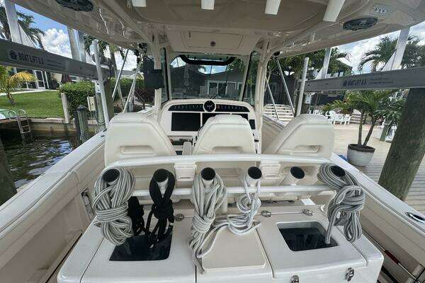 Grady-White 336 Canyon Yacht For Sale