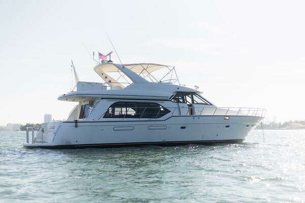 Photo of the 1999 Bayliner 5788 "Salmonete"