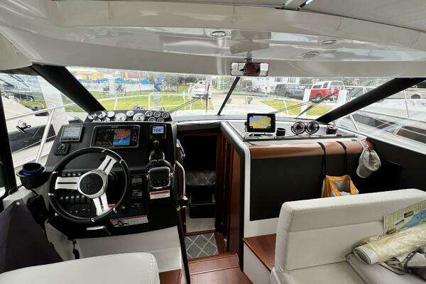 Jeanneau NC 11 Yacht For Sale