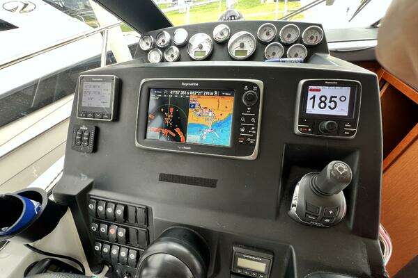 Jeanneau NC 11 Yacht For Sale