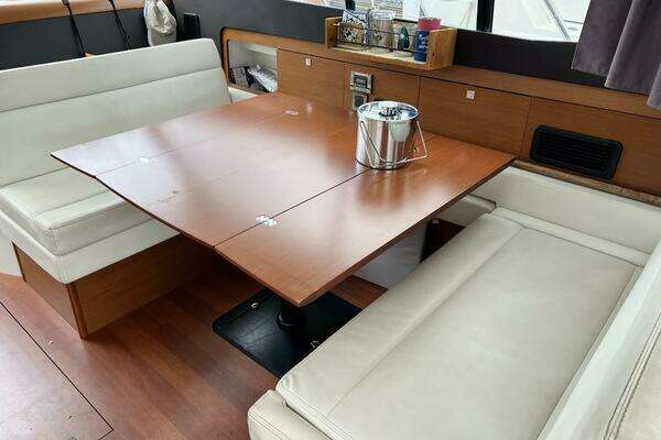 Jeanneau NC 11 Yacht For Sale