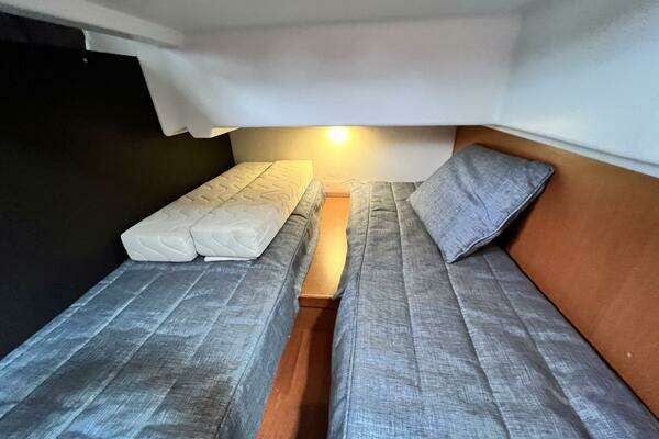 Jeanneau NC 11 Yacht For Sale