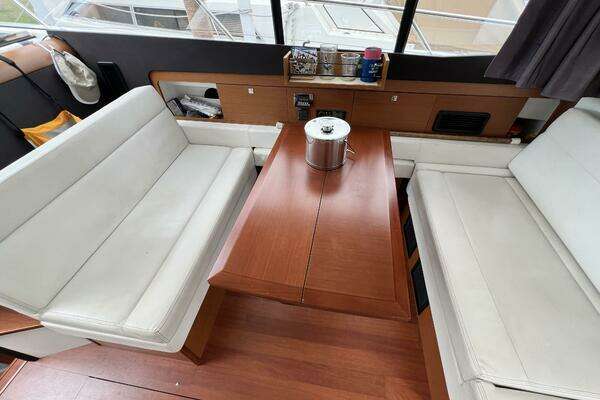 Jeanneau NC 11 Yacht For Sale