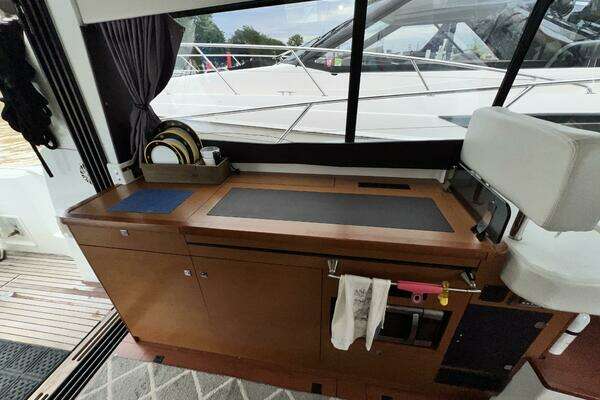 Jeanneau NC 11 Yacht For Sale