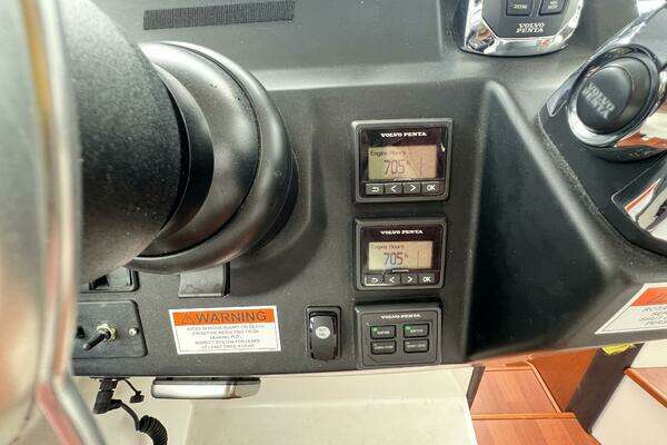 Jeanneau NC 11 Yacht For Sale