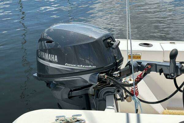 Manta 40 Yacht For Sale