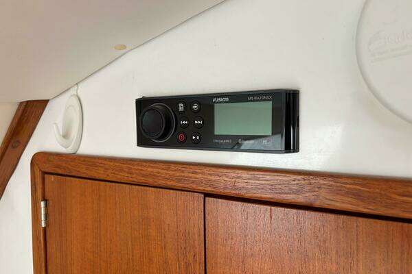 Manta 40 Yacht For Sale