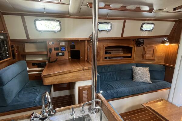 Fayaway 40ft Pacific Seacraft Yacht For Sale Fayaway 40ft Pacific Seacraft Yacht For Sale