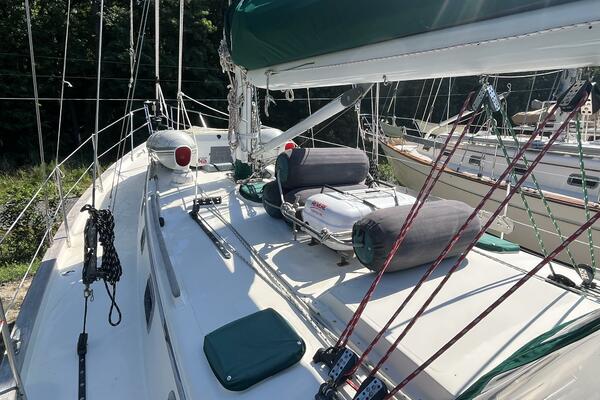 Fayaway 40ft Pacific Seacraft Yacht For Sale Fayaway 40ft Pacific Seacraft Yacht For Sale