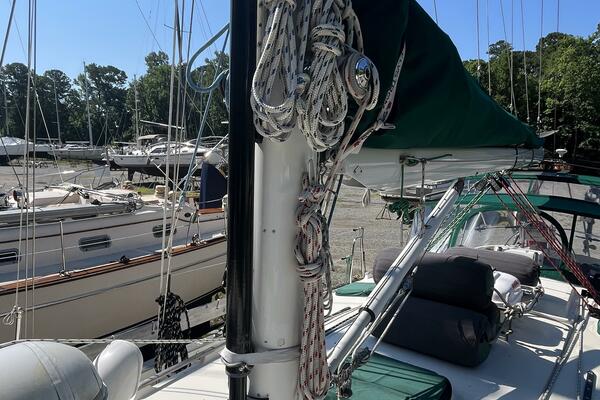 Fayaway 40ft Pacific Seacraft Yacht For Sale Fayaway 40ft Pacific Seacraft Yacht For Sale