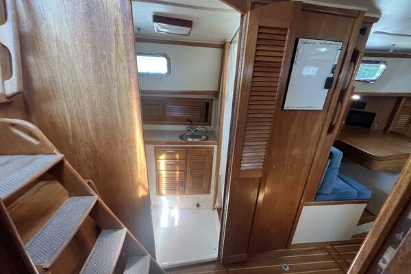 Fayaway 40ft Pacific Seacraft Yacht For Sale Fayaway 40ft Pacific Seacraft Yacht For Sale