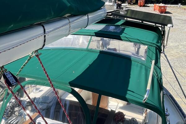 Fayaway 40ft Pacific Seacraft Yacht For Sale Fayaway 40ft Pacific Seacraft Yacht For Sale